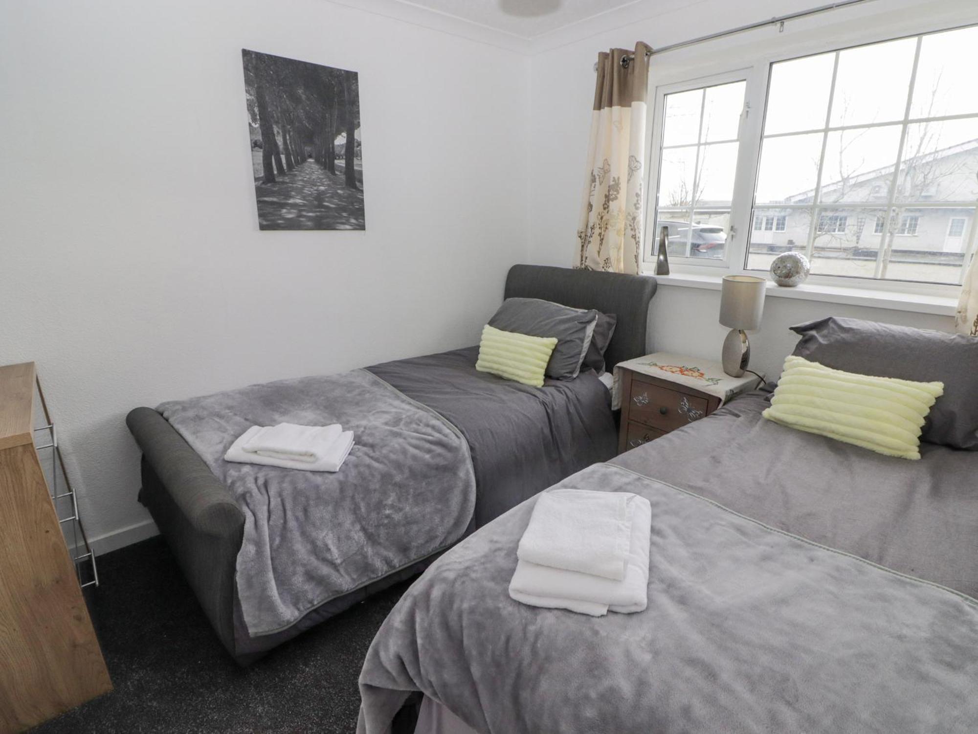 48 Gower Holiday Village Swansea Extérieur photo
